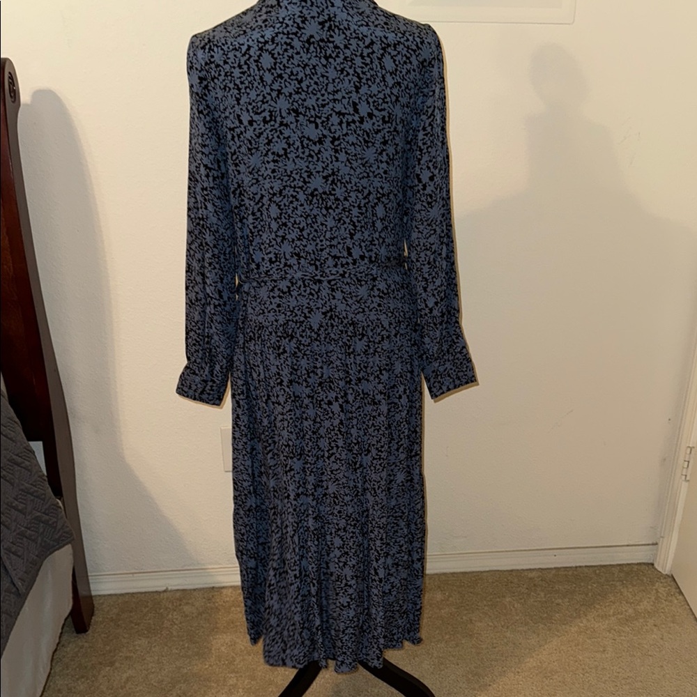 Whistles Elegant Black and Blue Patterned Dress - Picture 3 of 6